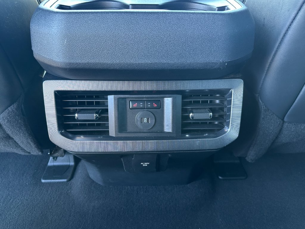 Used 2025 Ford F350 Platinum w/ Tremor Off-Road Package AWD/4WD image 18