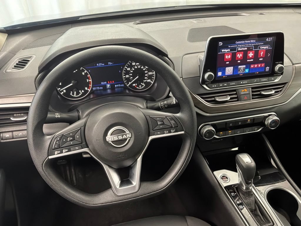 Used 2024 Nissan Altima 2.5 SV FWD image 29