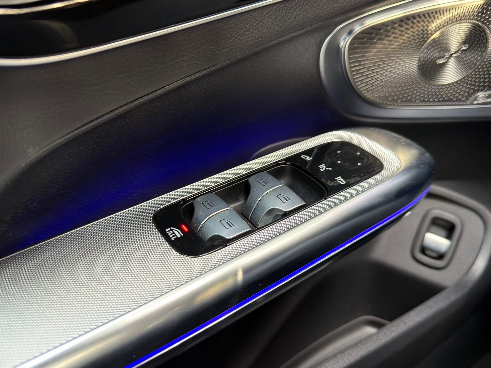 Certified 2024 Mercedes-Benz CLE 300 4MATIC Cabriolet image 16