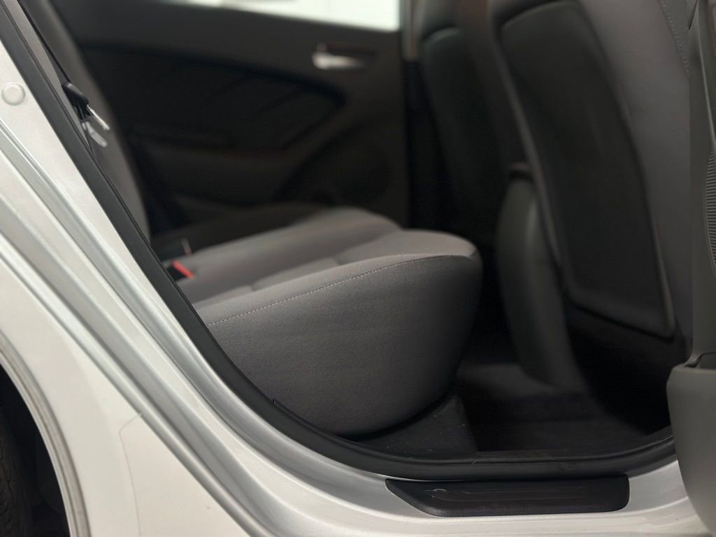 Used 2017 Kia Forte LX image 18