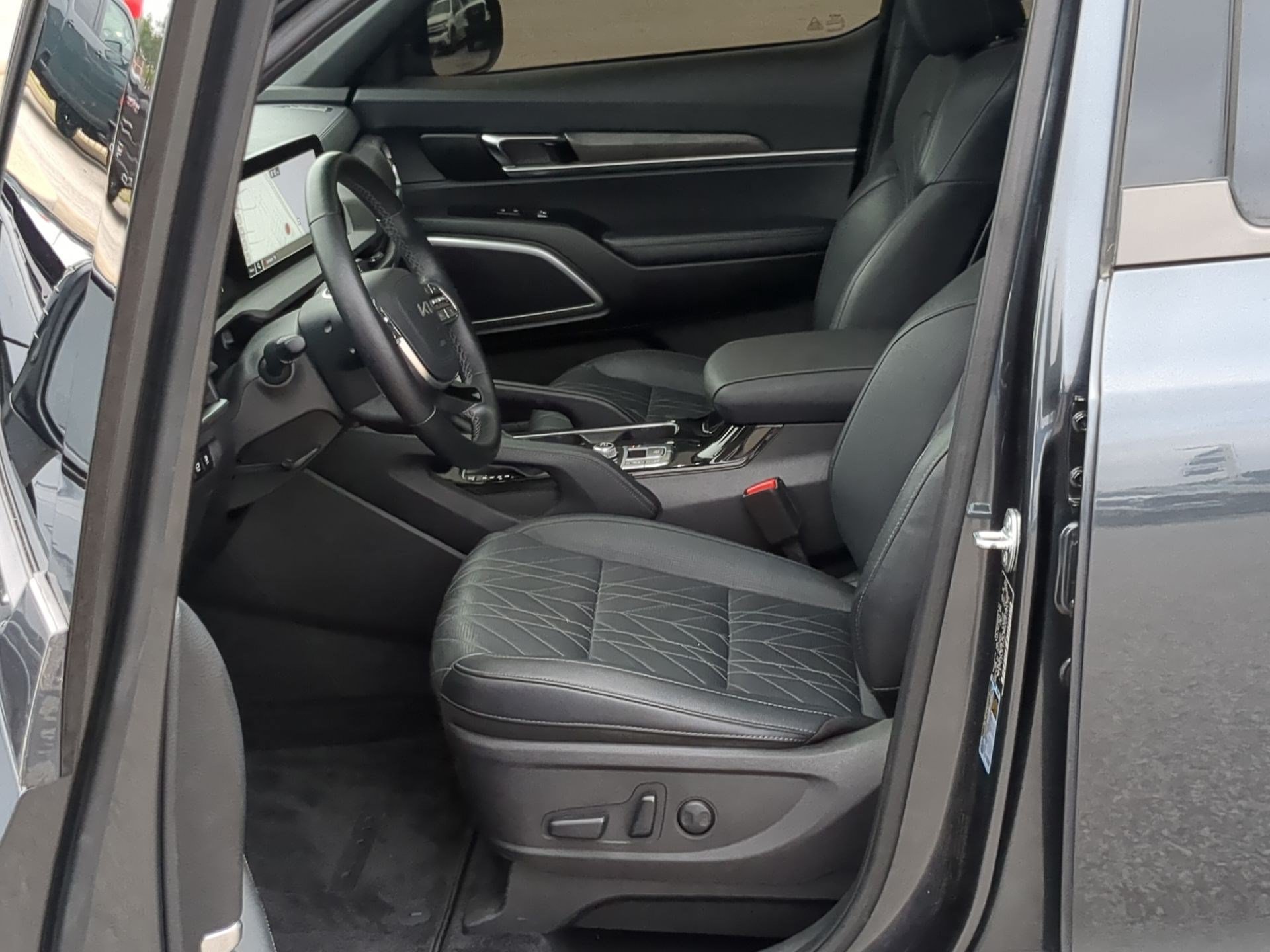 Certified 2023 Kia Telluride EX X-Line AWD/4WD image 11