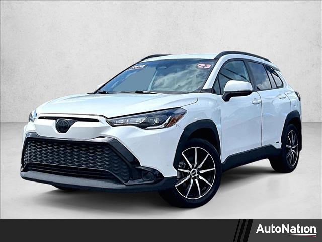 Used 2023 Toyota Corolla Cross SE image 1