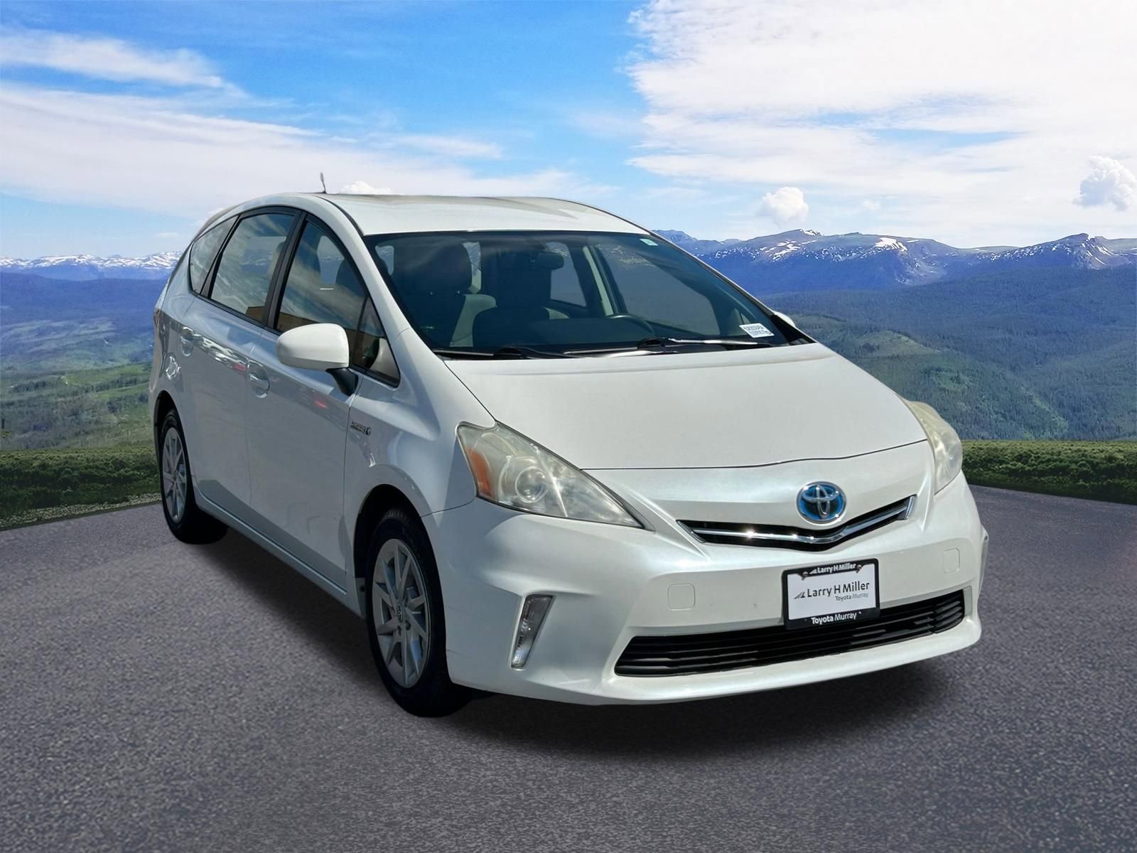 Used 2012 Toyota Prius V Two image 7