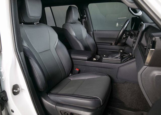 Used 2025 Lexus GX 550 550 Premium+ image 3