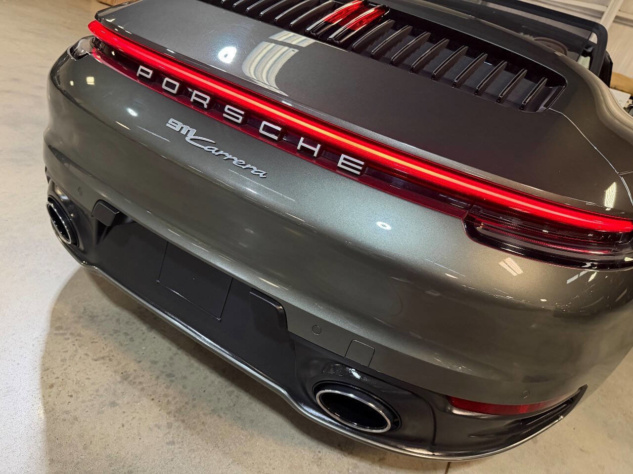 Used 2023 Porsche 911 Carrera image 15