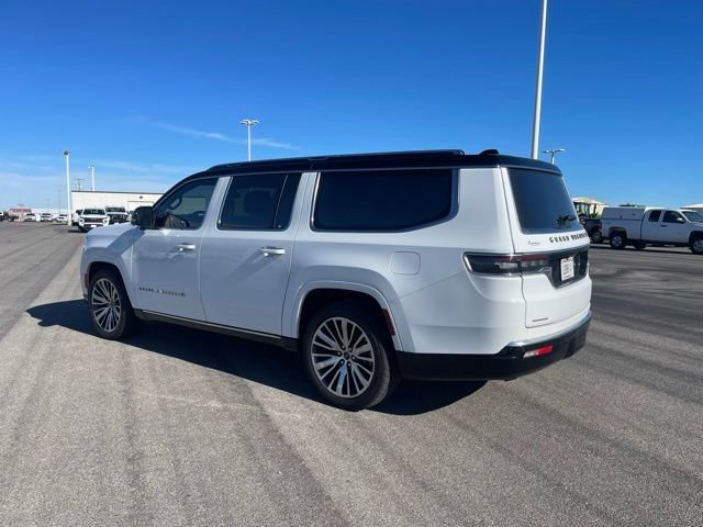 Used 2023 Jeep Grand Wagoneer L Series III w/ Rear Seat Video Group 1 AWD/4WD image 7