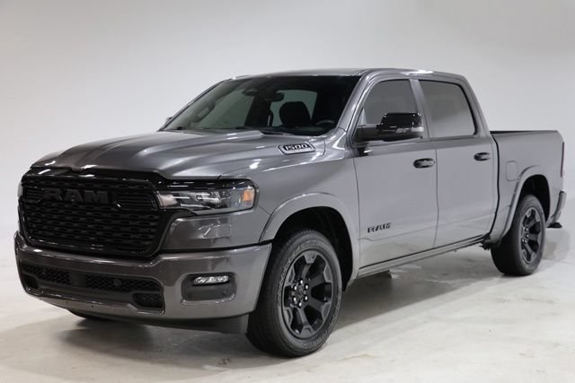 Used 2025 RAM 1500 Big Horn AWD/4WD image 3