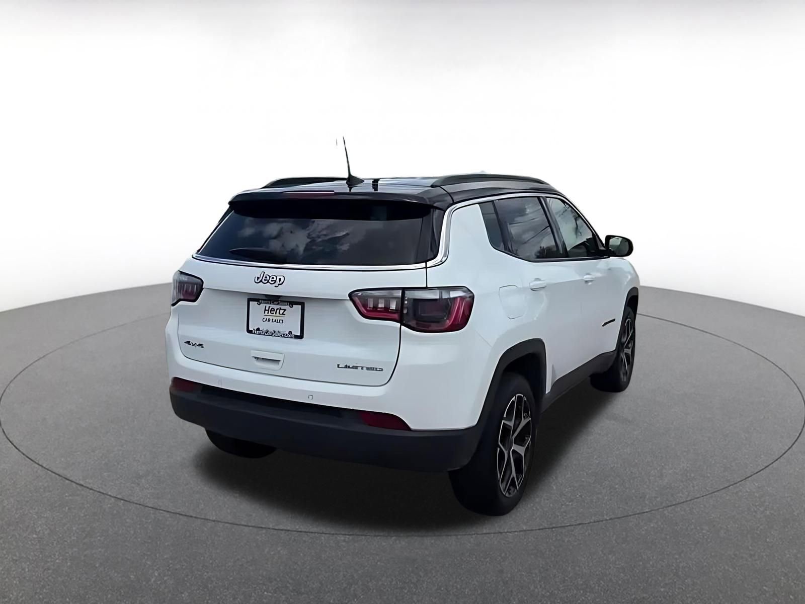 Used 2025 Jeep Compass Limited AWD/4WD image 15