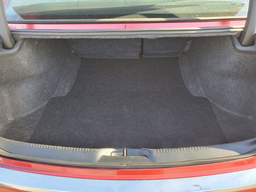 Used 2014 Chrysler 300 w/ Driver Convenience Group image 6