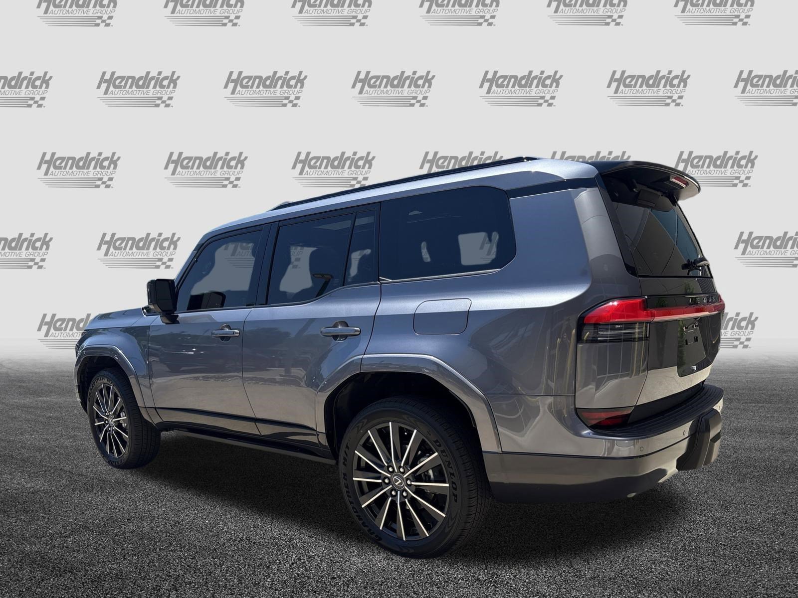 Used 2025 Lexus GX 550 w/ Accessory Package (2T) AWD/4WD image 8