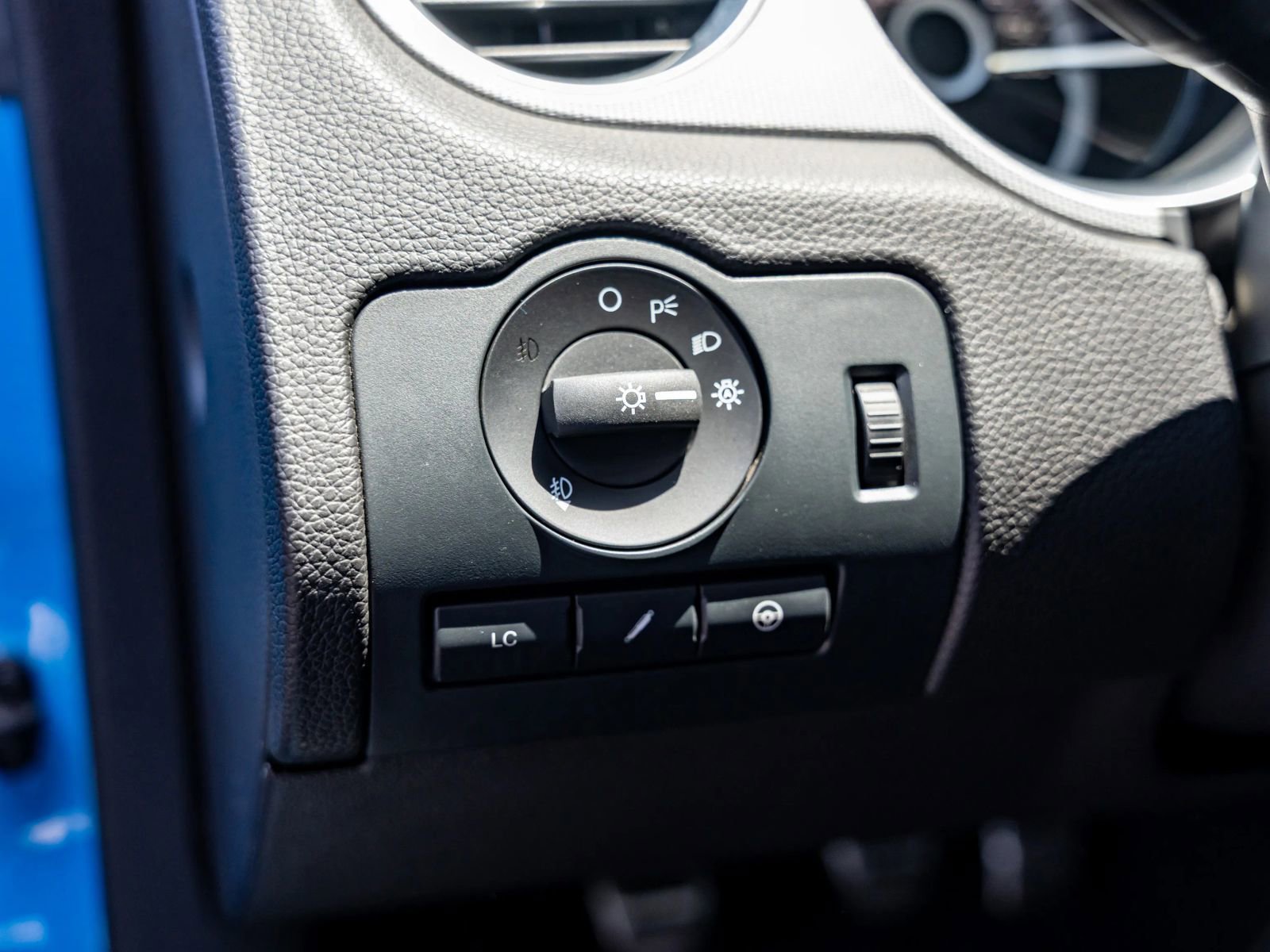 Used 2013 Ford Mustang Shelby GT500 RWD image 40