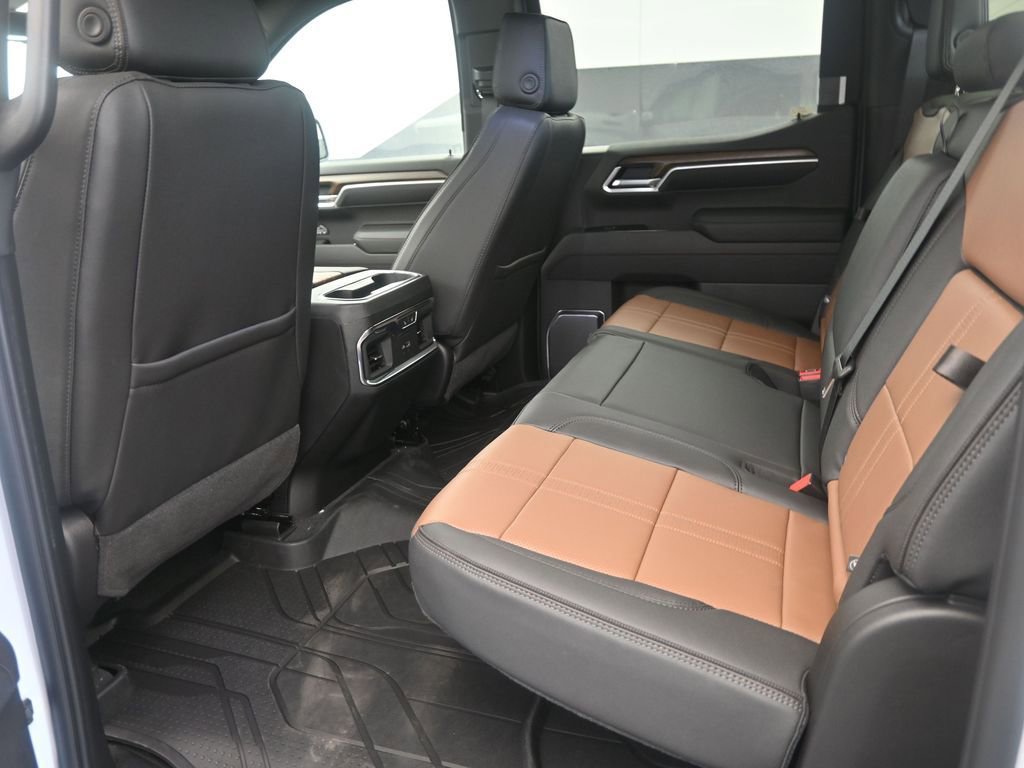 New 2026 Chevrolet Silverado 1500 High Country AWD/4WD image 18