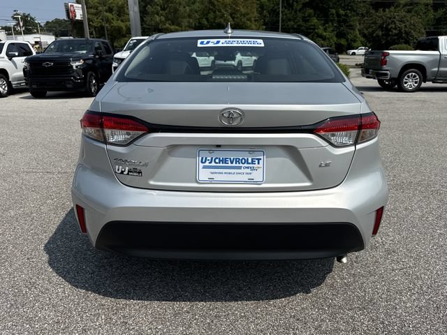 Used 2025 Toyota Corolla LE FWD image 4