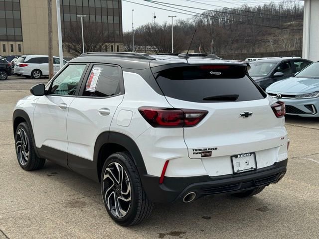 Used 2025 Chevrolet TrailBlazer RS w/ Convenience Package image 3