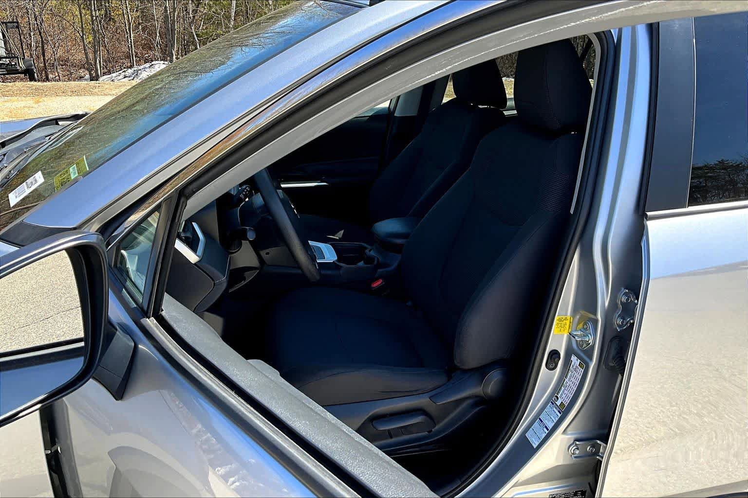 Used 2020 Toyota RAV4 LE w/ All Weather Liner Package AWD/4WD image 9