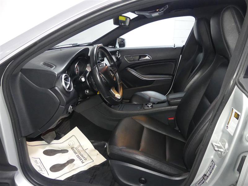 Used 2015 Mercedes-Benz CLA 250 4MATIC image 20