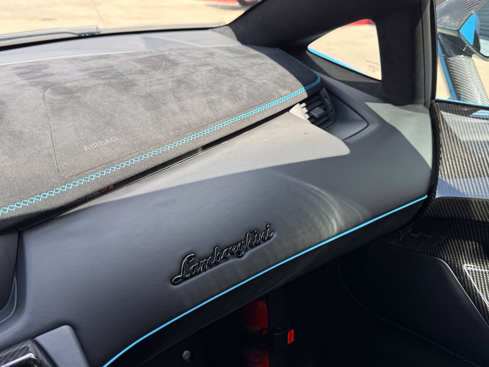 Used 2021 Lamborghini Aventador SVJ AWD/4WD image 43