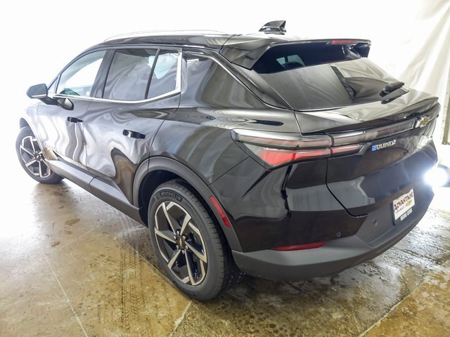 New 2026 Chevrolet Equinox EV LT image 7