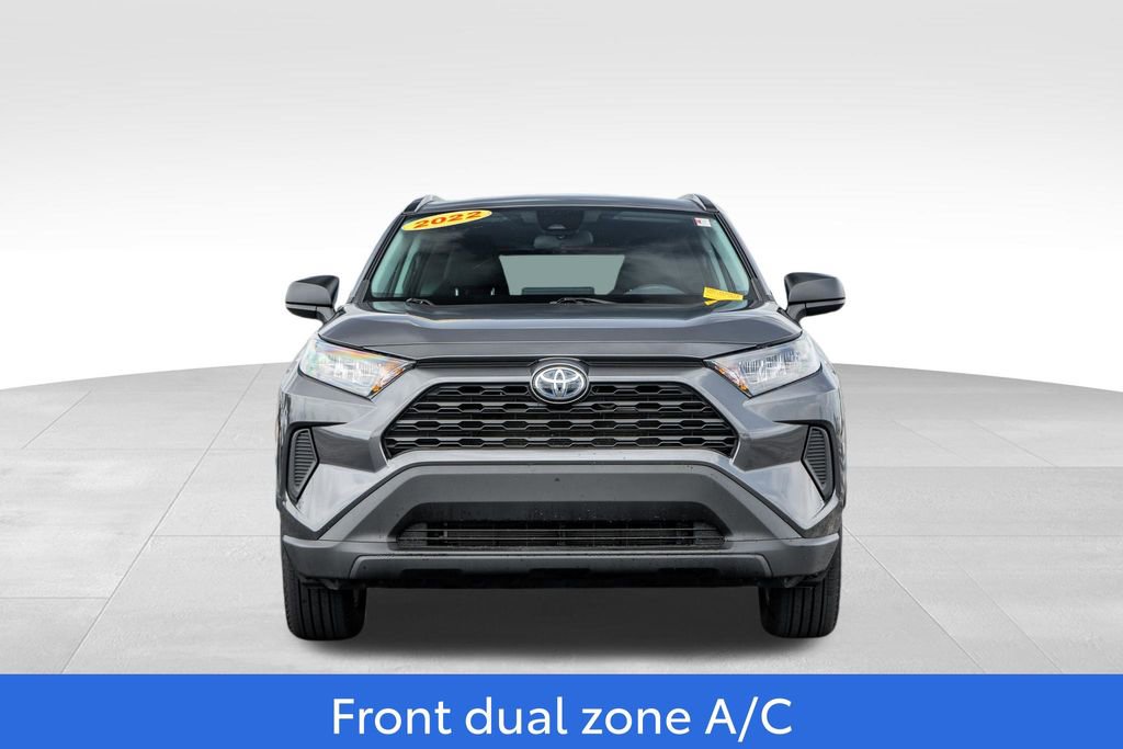 Certified 2022 Toyota RAV4 LE AWD/4WD image 2