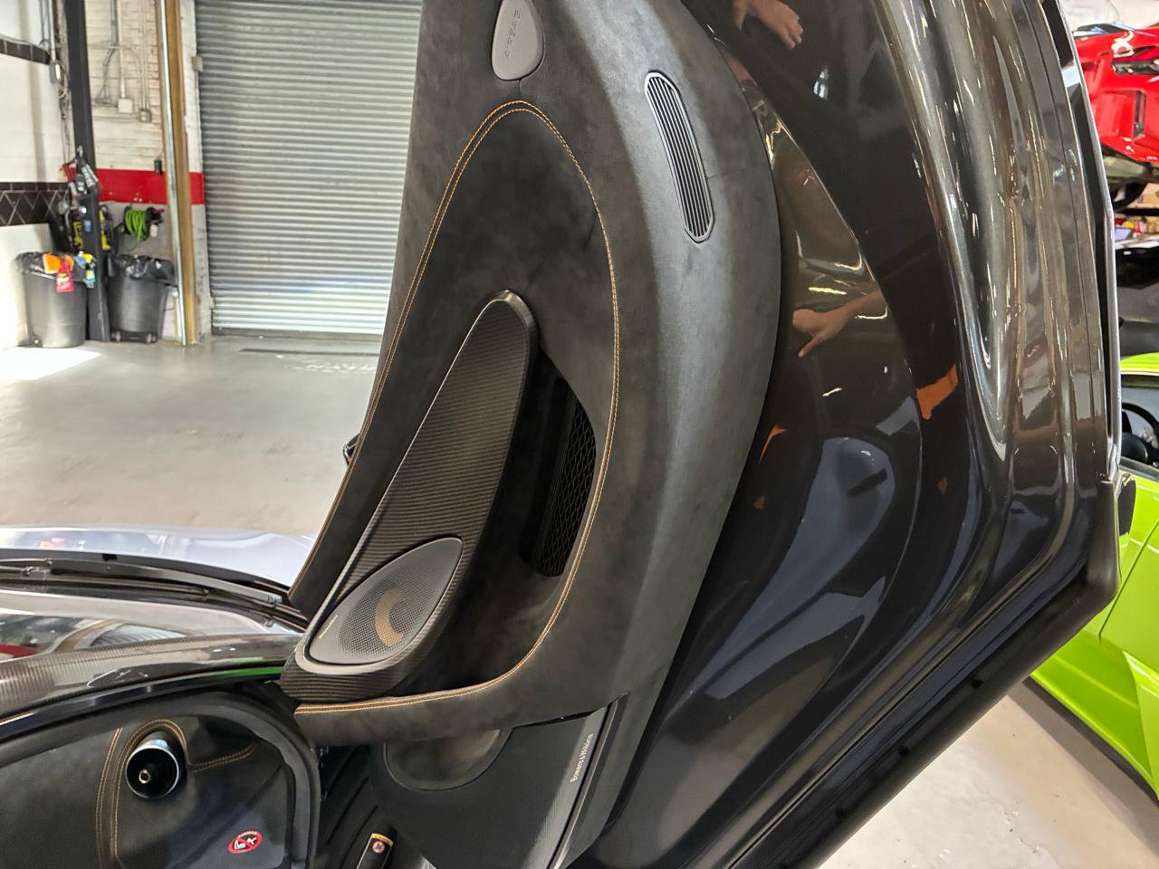 Used 2019 McLaren 600LT RWD image 38