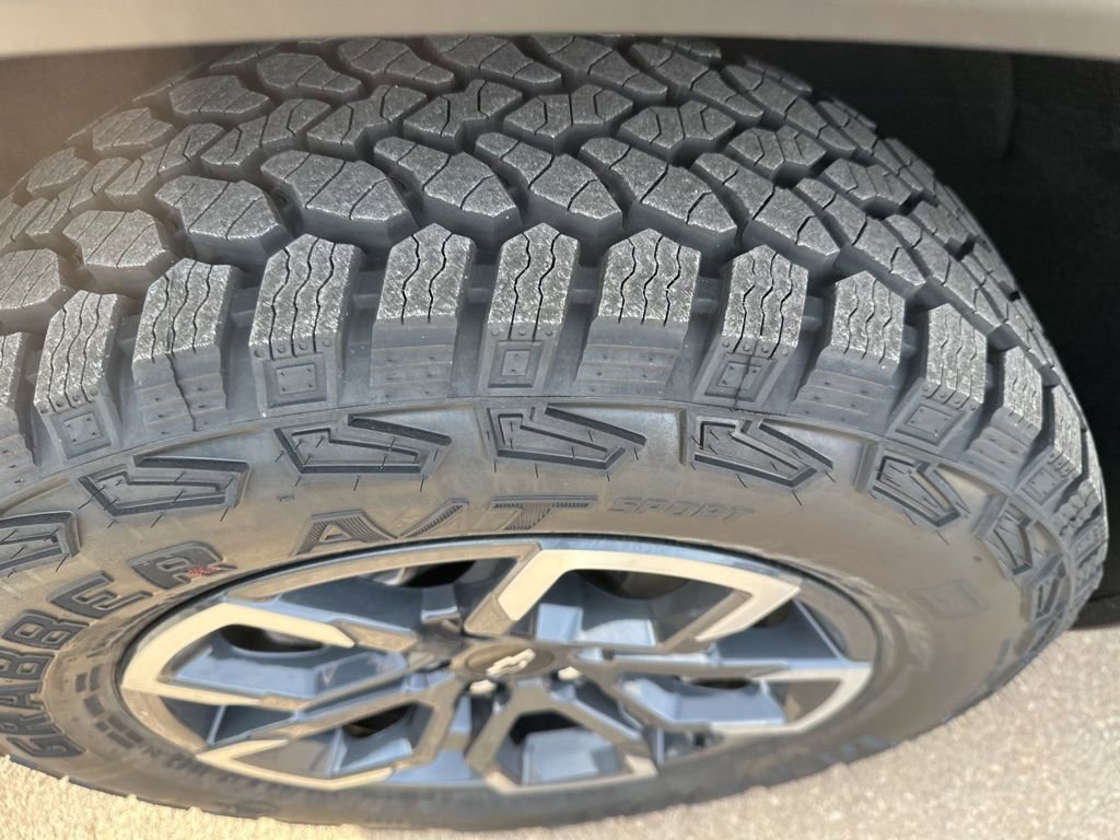 New 2026 Chevrolet Equinox ACTIV image 33