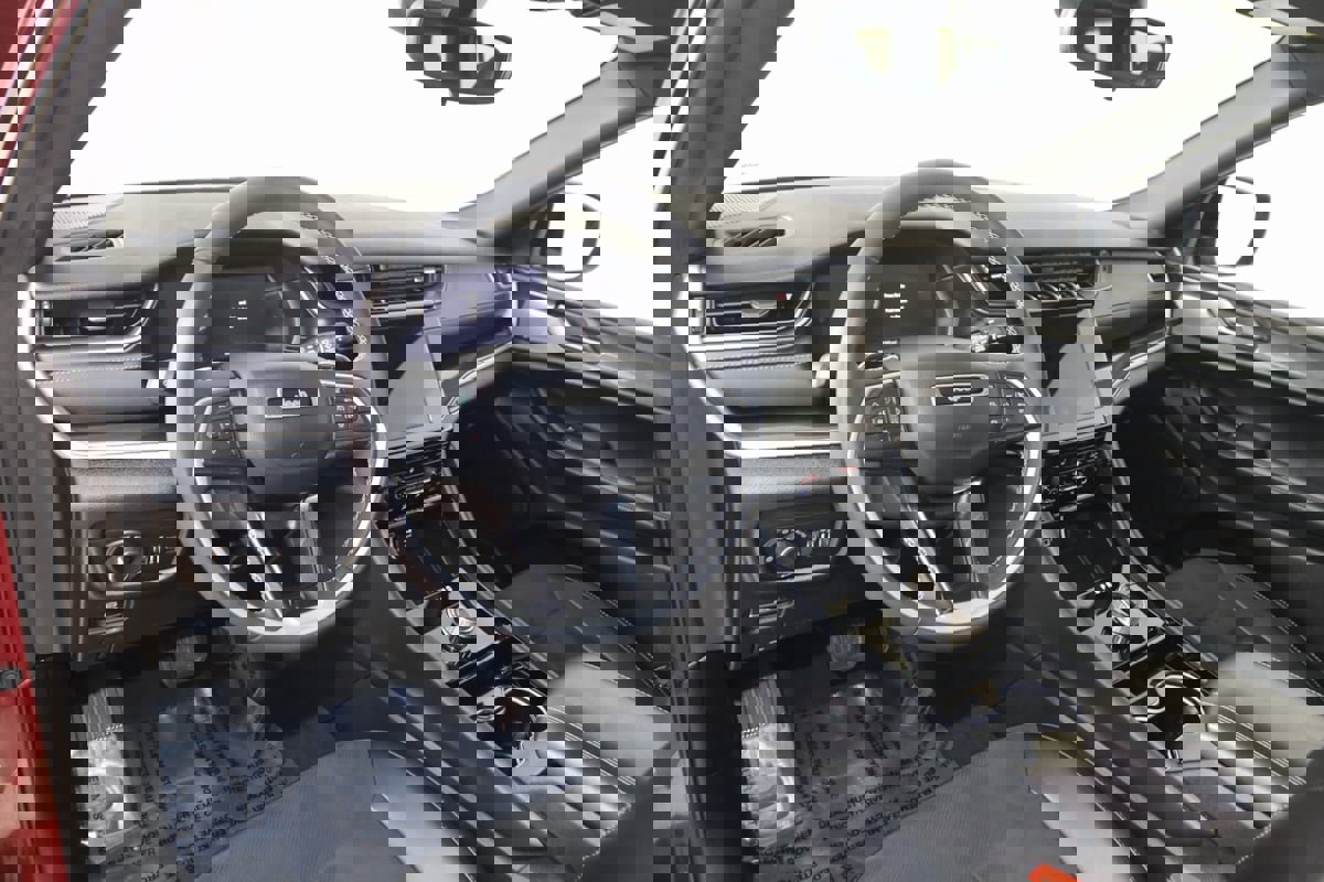 Used 2023 Jeep Grand Cherokee L Laredo image 25