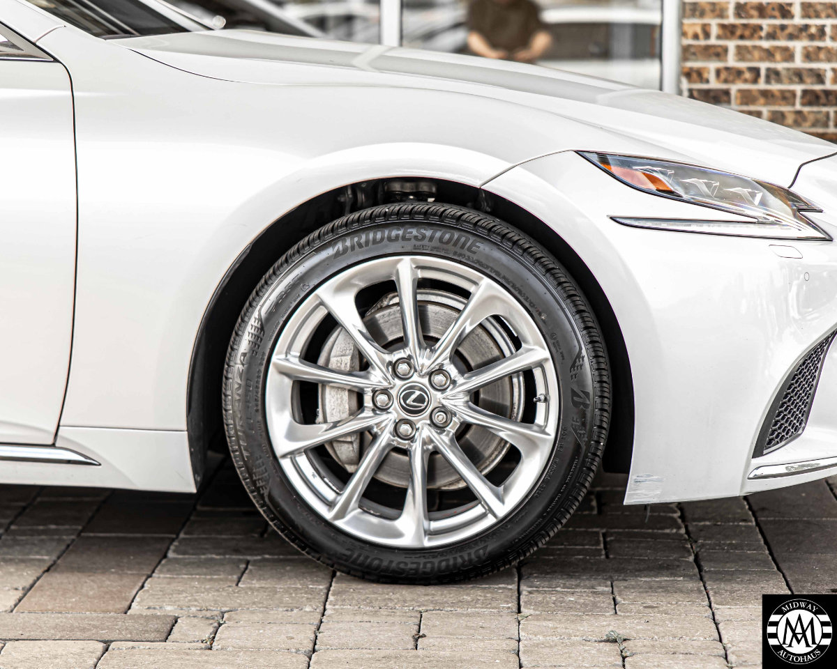 Used 2020 Lexus LS 500h AWD image 10