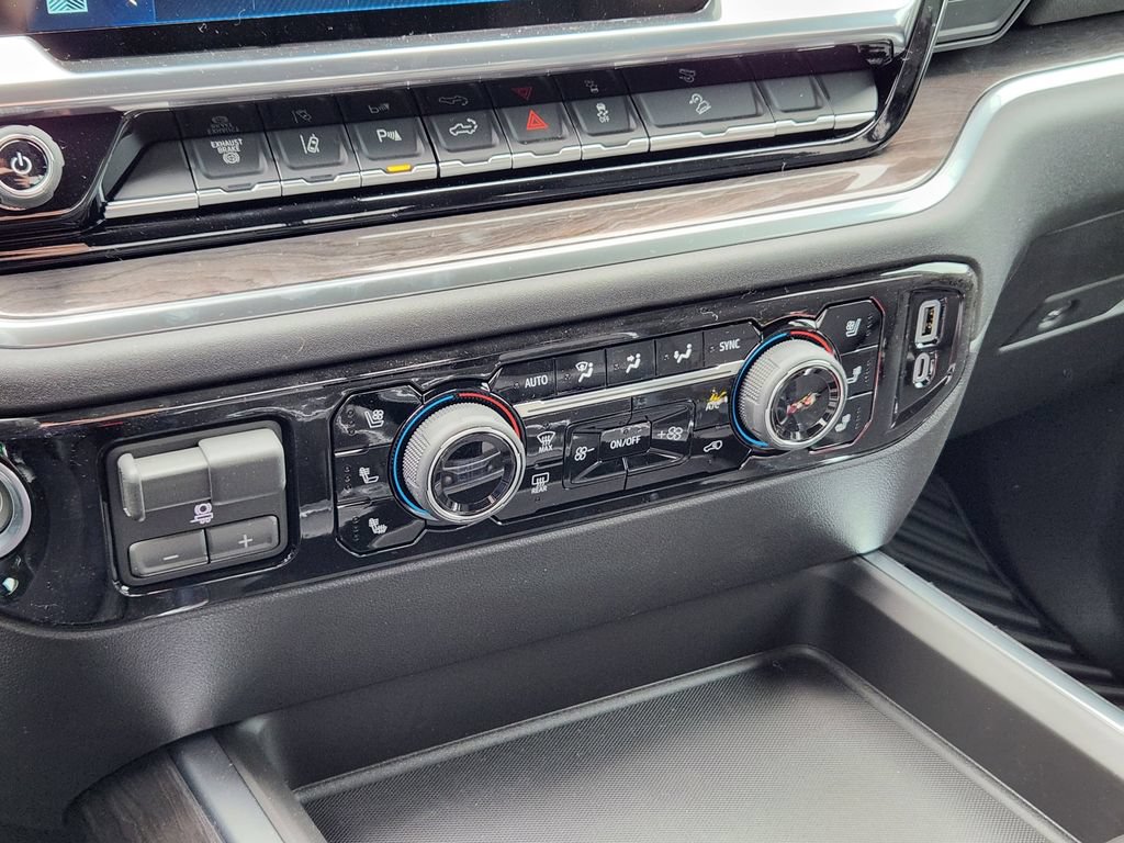 New 2026 Chevrolet Silverado 2500 LTZ w/ LTZ Plus Package AWD/4WD image 20