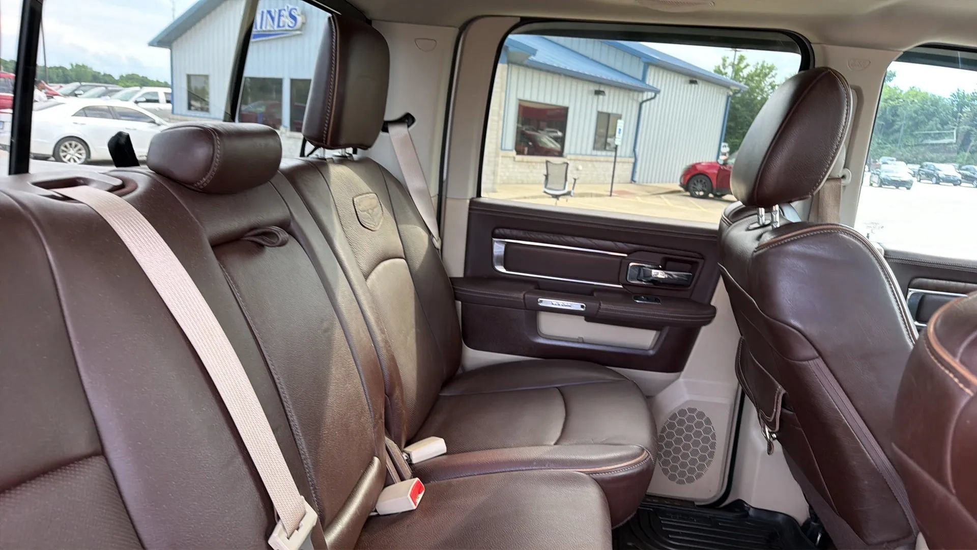 Used 2015 RAM 3500 Laramie Longhorn w/ Convenience Group AWD/4WD image 58