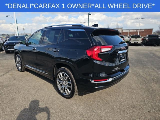 Used 2023 GMC Terrain Denali image 16