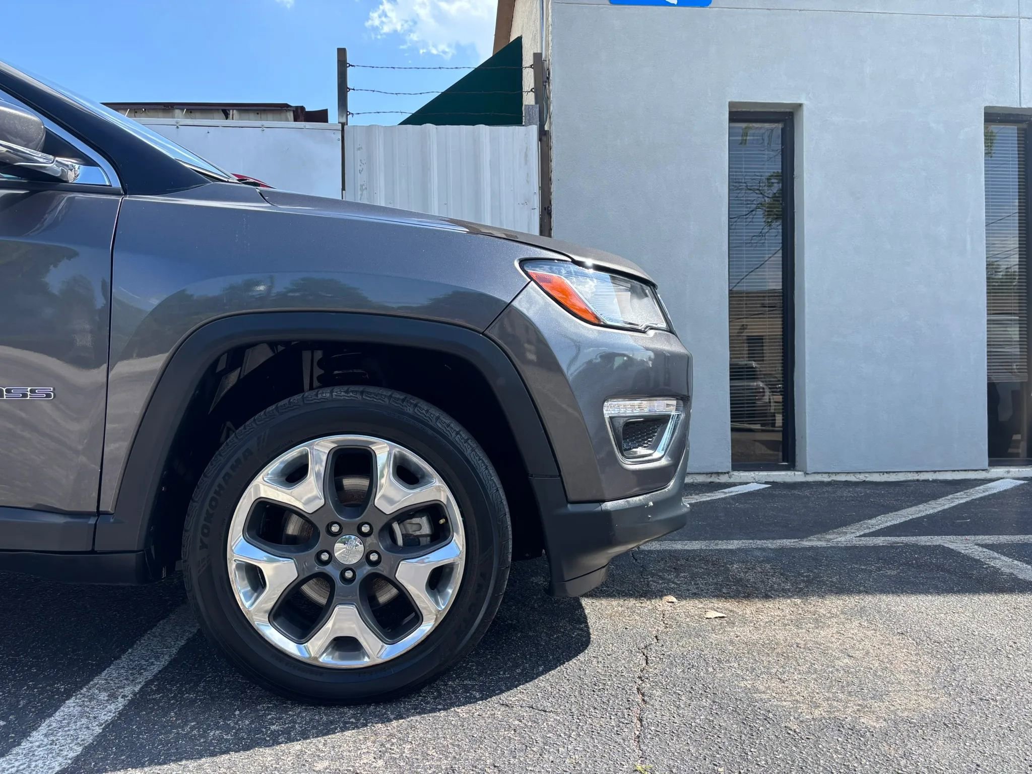 Used 2021 Jeep Compass Limited AWD/4WD image 11