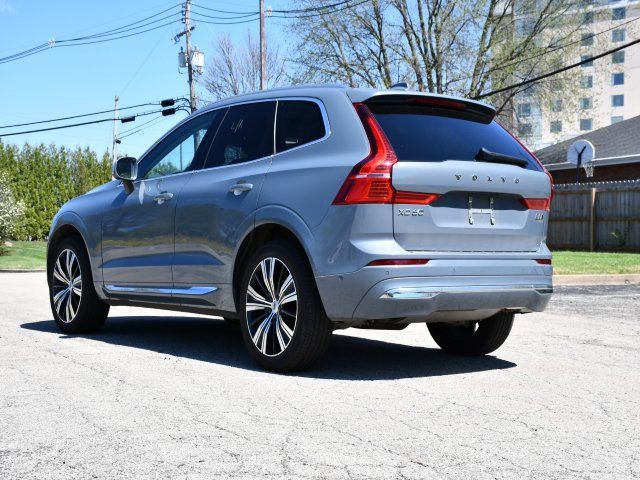 Certified 2023 Volvo XC60 B5 Plus AWD/4WD image 5
