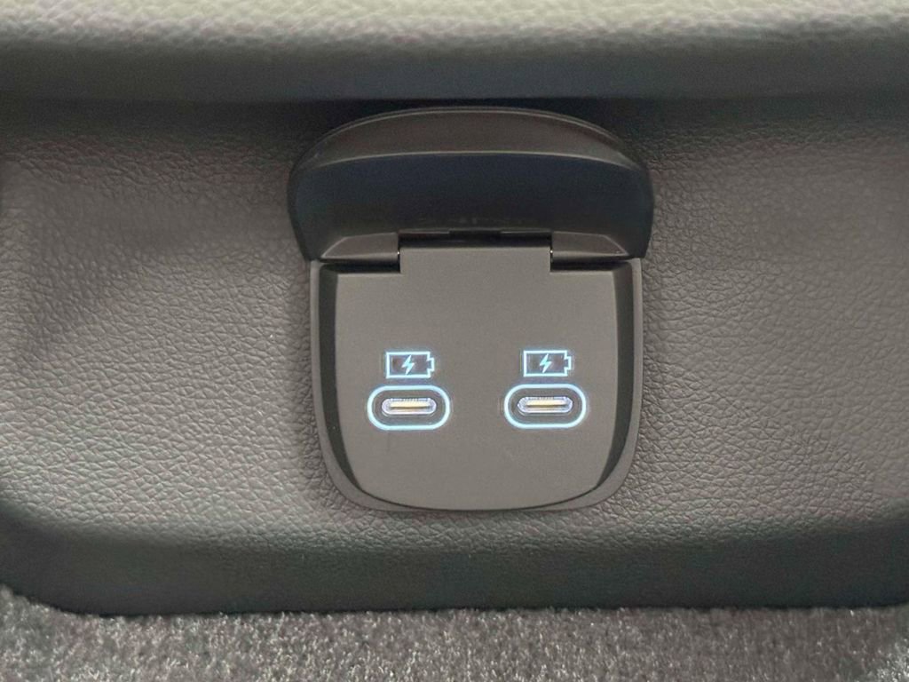 New 2026 Genesis GV70 2.5T Select AWD/4WD image 13