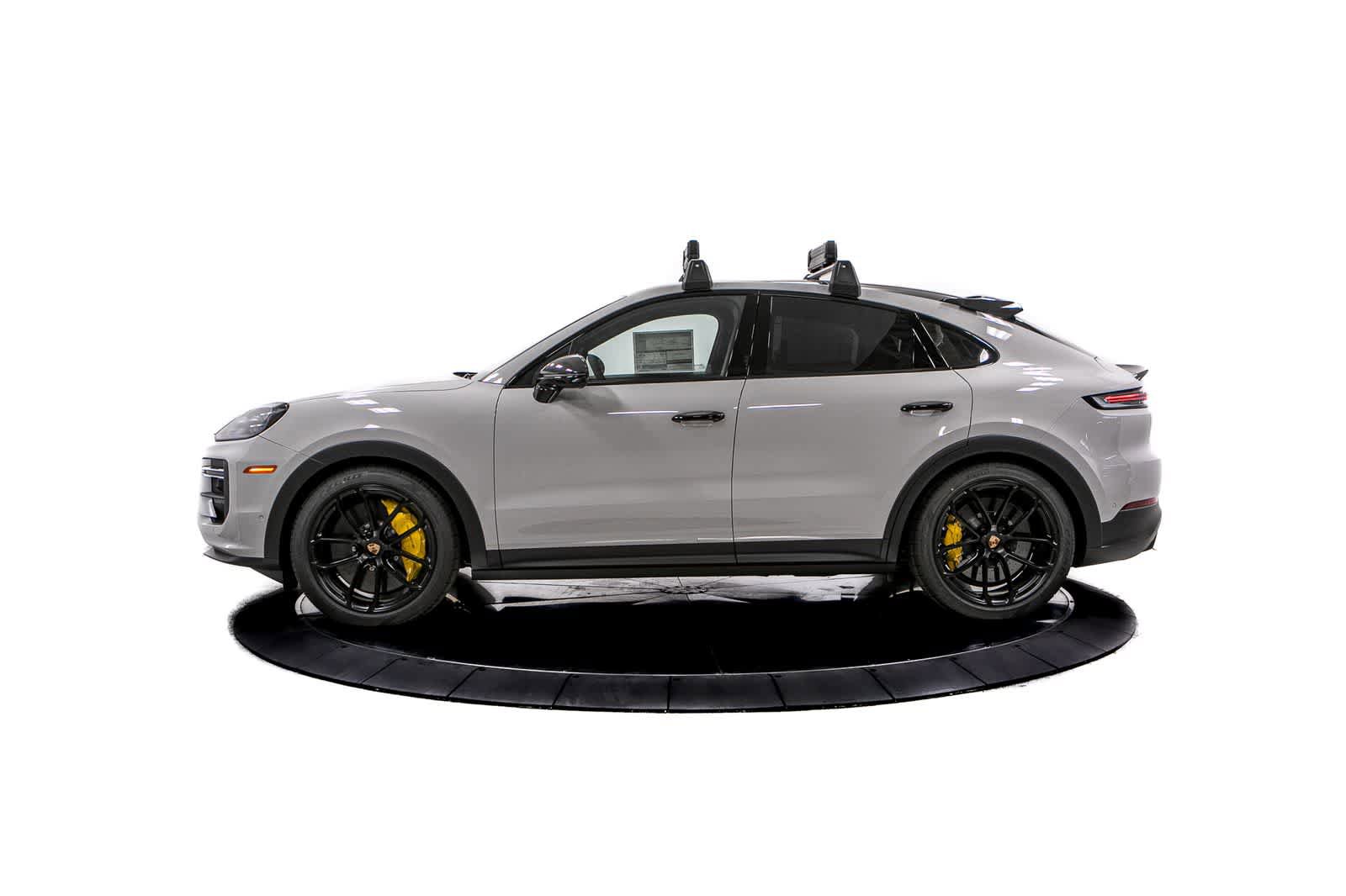 New 2026 Porsche Cayenne Turbo GT AWD/4WD image 2