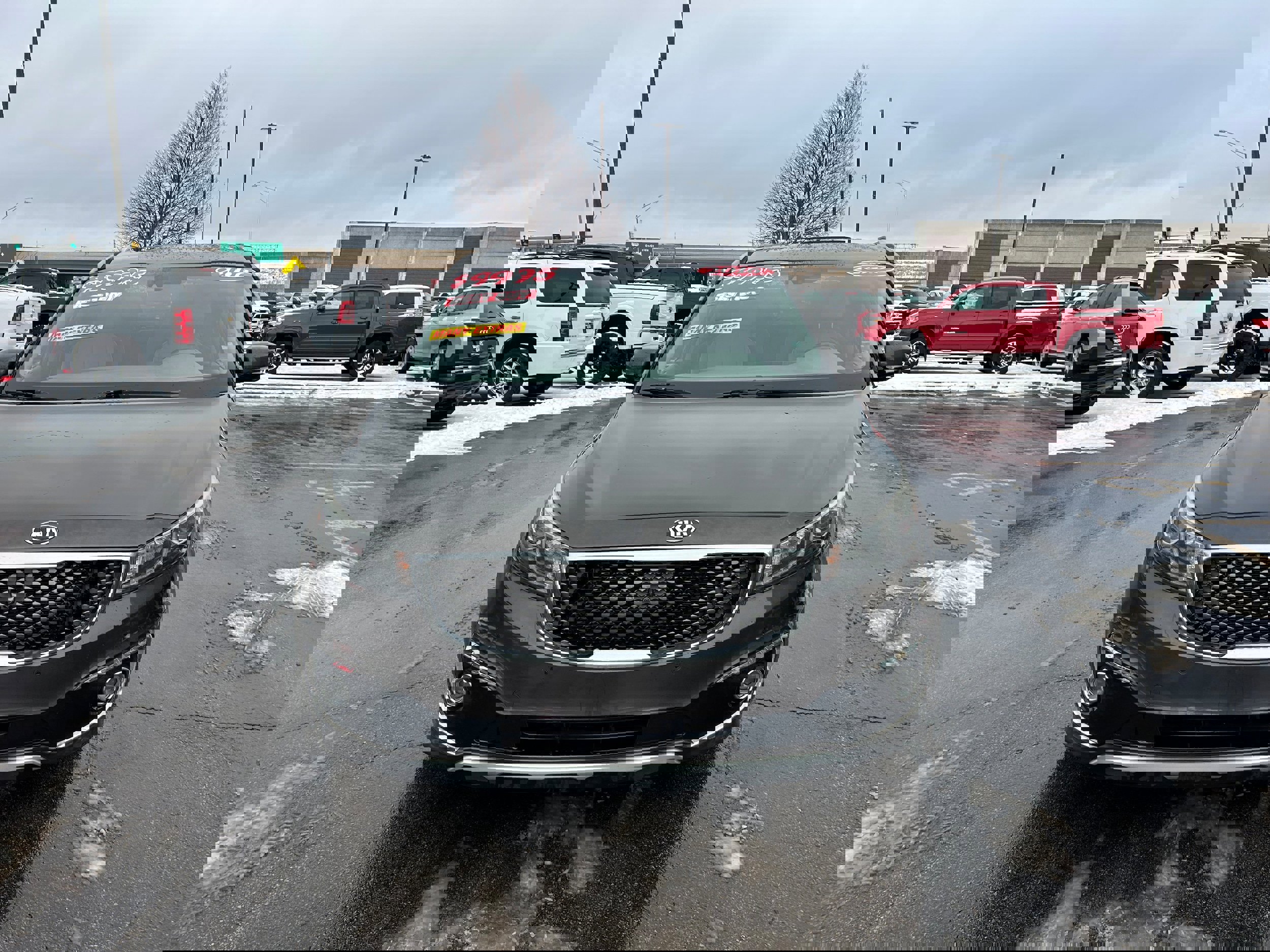 Used 2016 Kia Sedona SX Limited image 2