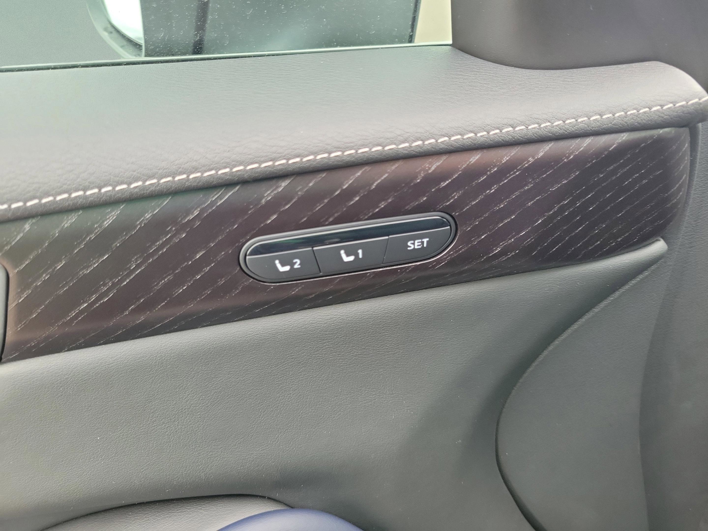 New 2026 INFINITI QX60 Sport w/ Dark Cargo Package image 12