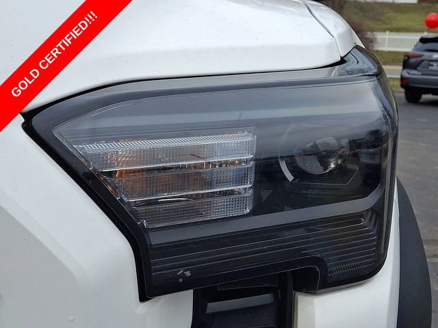Certified 2024 Toyota Tacoma TRD Off-Road AWD/4WD image 9
