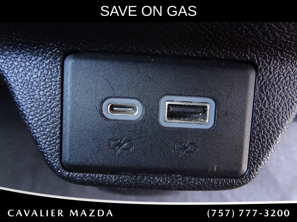 Used 2022 Chevrolet Bolt EUV Premier FWD image 15