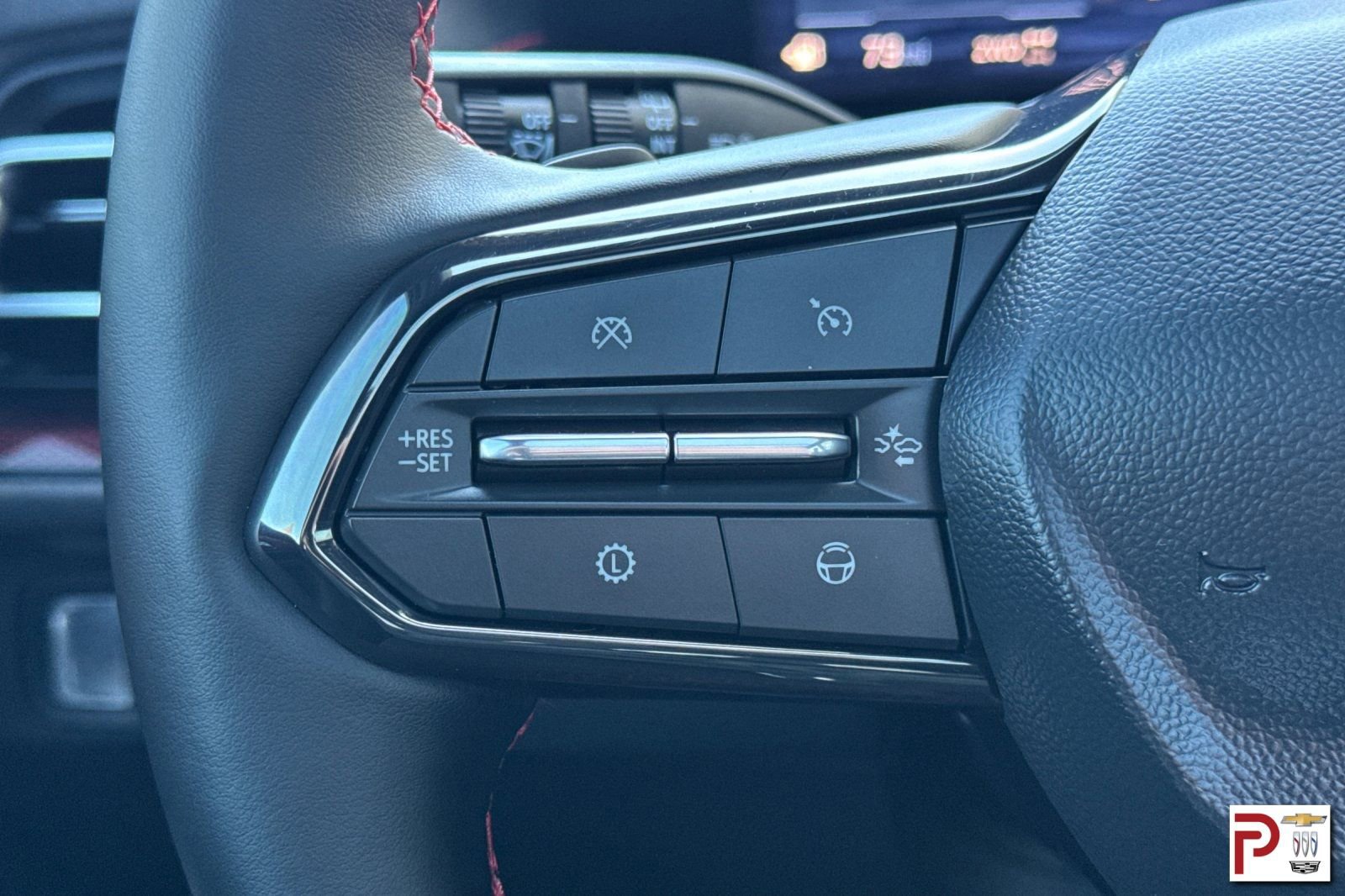 Certified 2025 Chevrolet Traverse RS w/ LPO, Floor Liner Package AWD/4WD image 30