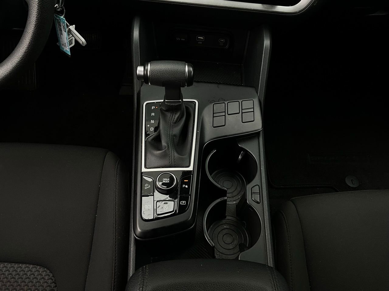 Used 2025 Kia Sportage LX image 14