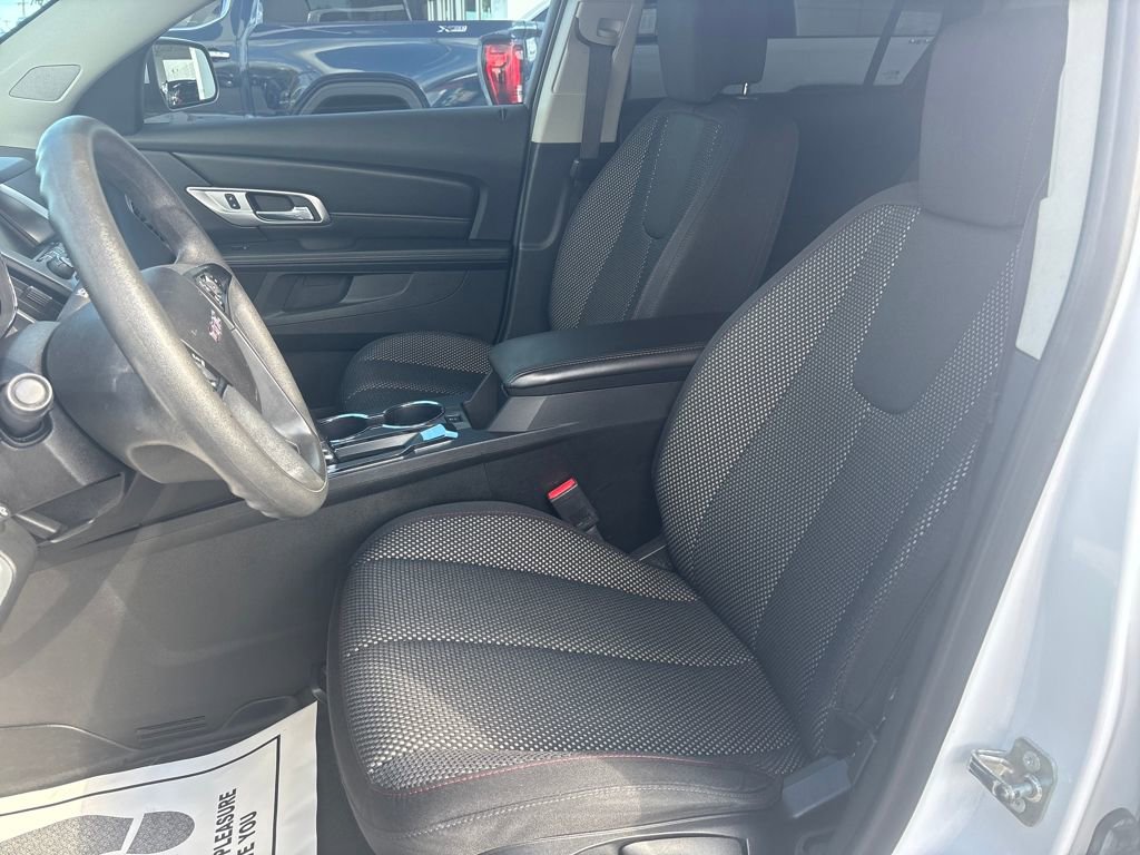 Used 2017 GMC Terrain SLE image 13