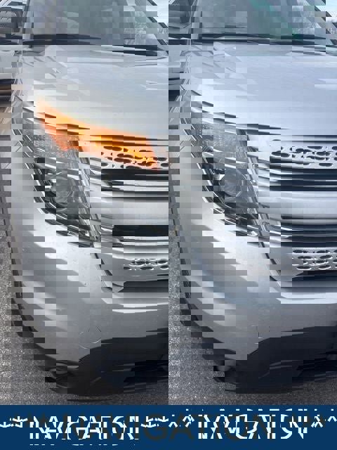 Used 2013 Ford Explorer XLT image 4