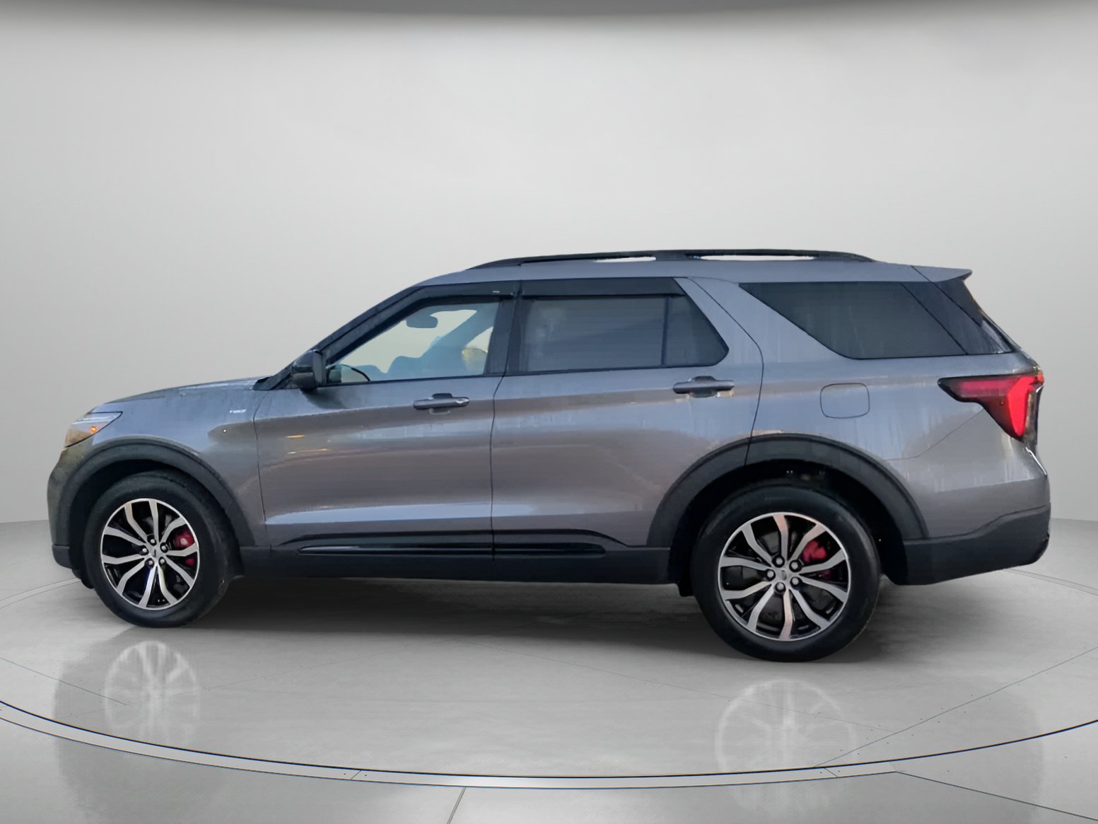 Certified 2026 Ford Explorer ST-Line w/ ST-Line Street Pack RWD image 17
