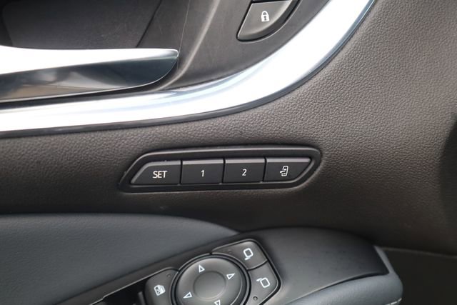 Used 2024 Buick Enclave Premium image 15