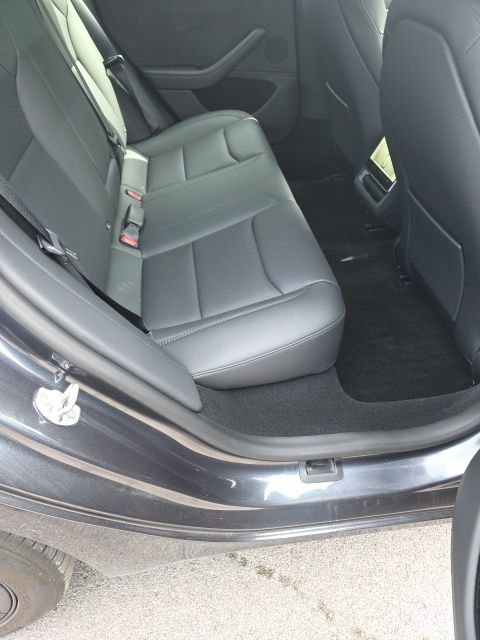 Used 2025 Tesla Model 3 Long Range image 8