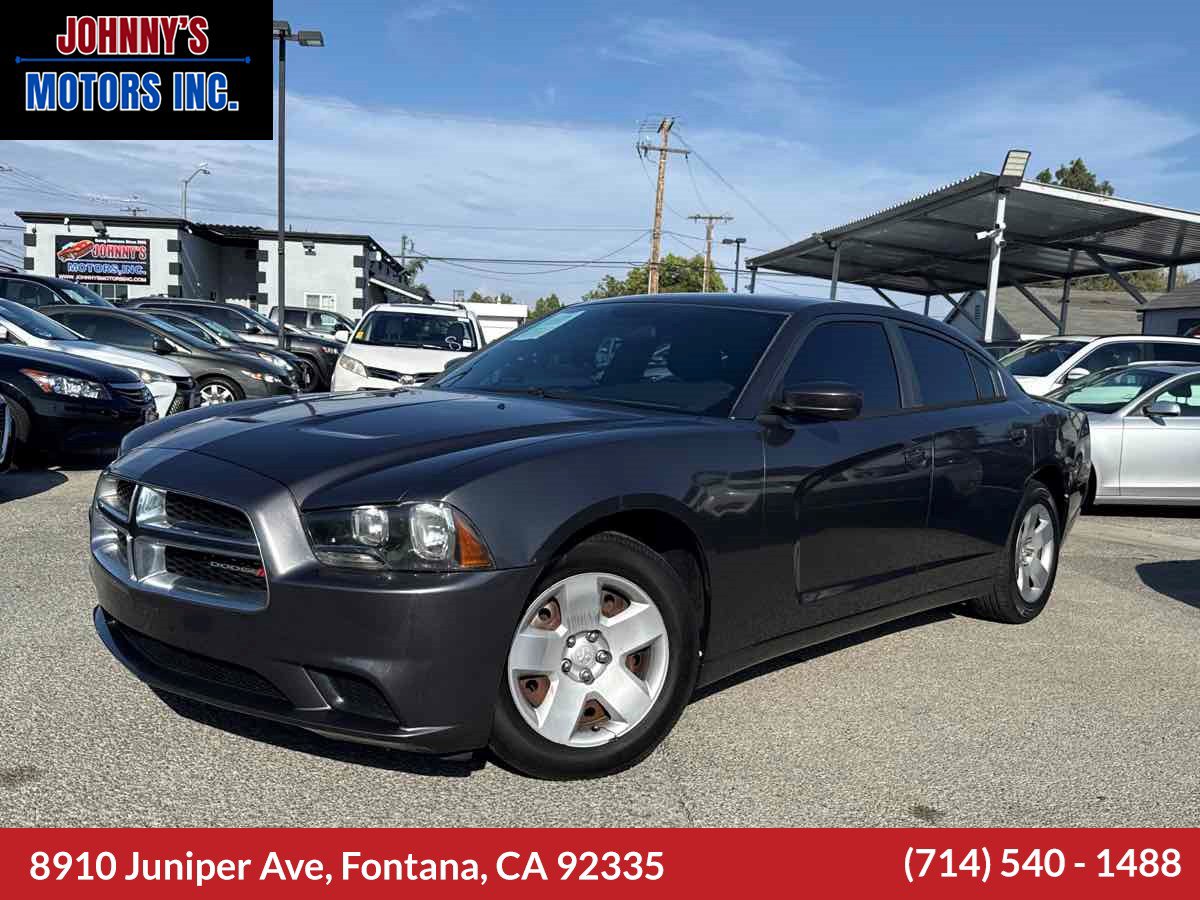 Used 2014 Dodge Charger SE RWD image 1