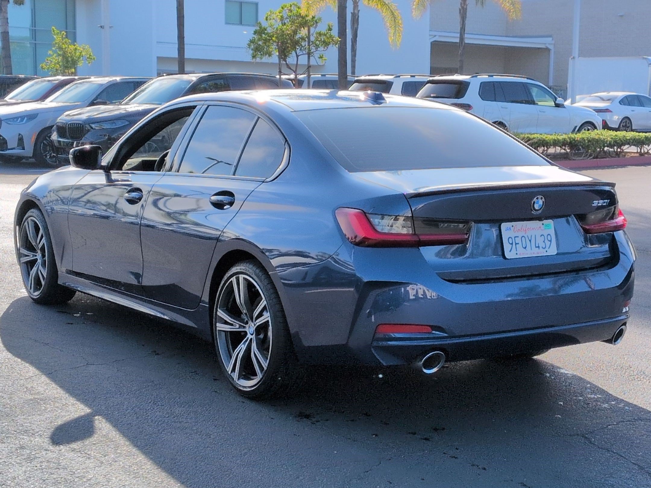 Used 2023 BMW 330i Sedan w/ Premium Package RWD image 8