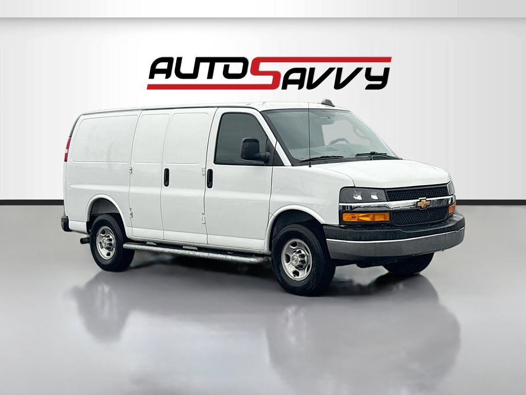 Used 2025 Chevrolet Express 2500 w/ Driver Convenience Package RWD image 1