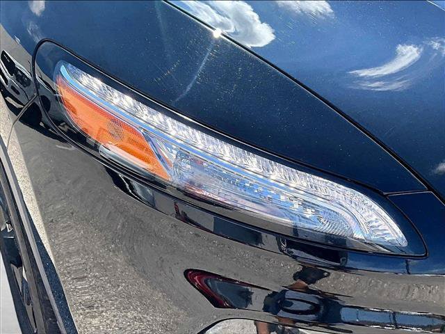 Used 2017 Jeep Cherokee High Altitude AWD/4WD image 28