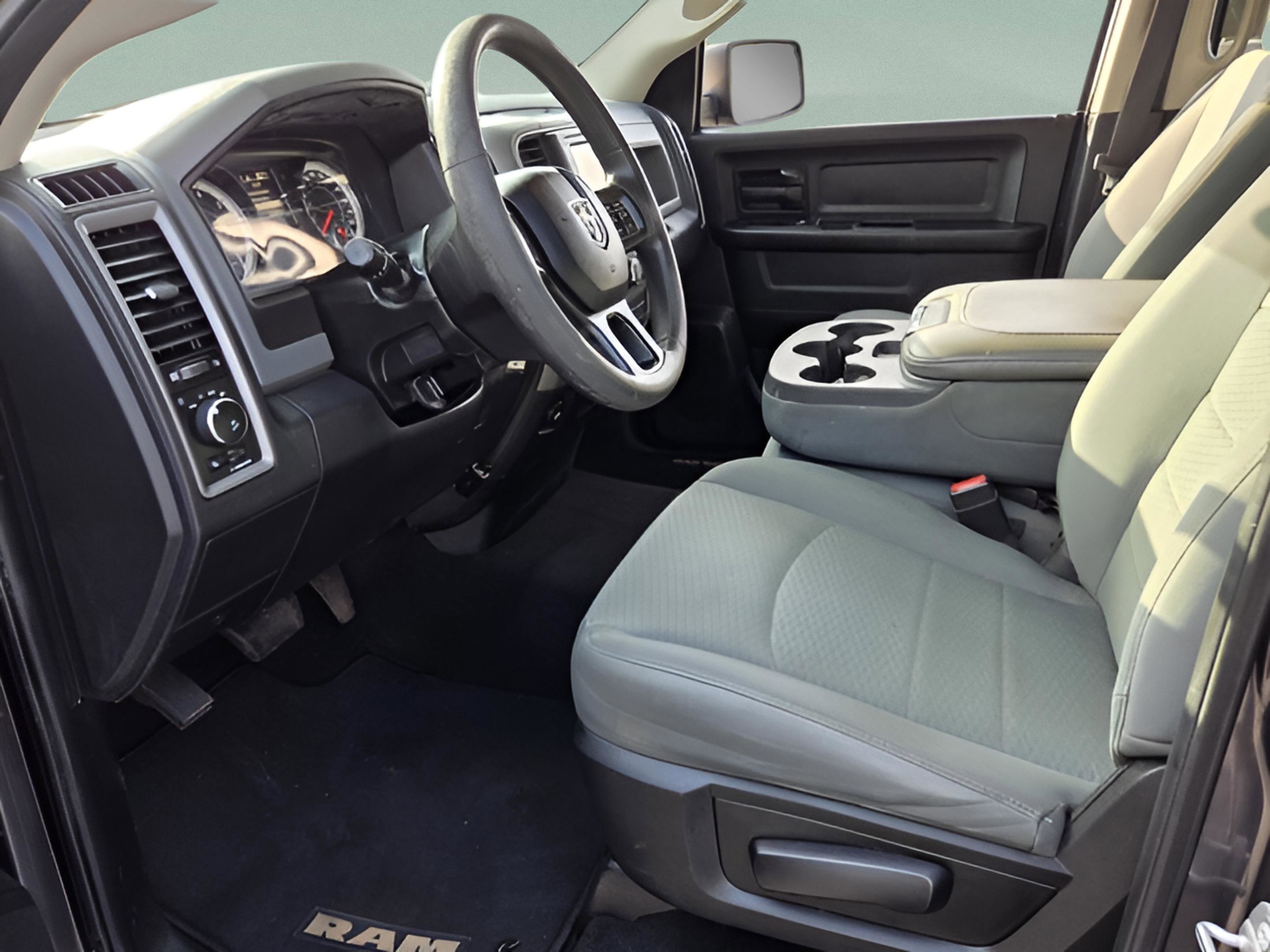 Used 2018 RAM 1500 Express image 14